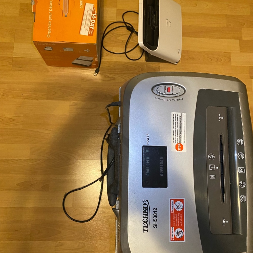 Both Techko SH5502 Silver Heavy Duty Shredder and Neato Scanner for $60